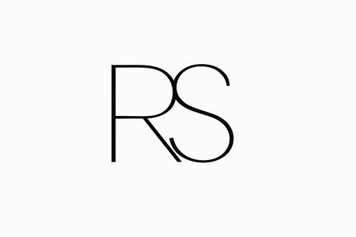 una RS como monograma con tipografía minimalista